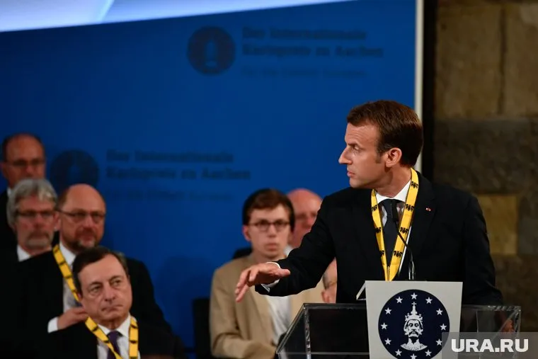 Визит президента Франции на Украину состоялся за три дня до второго тура выборов