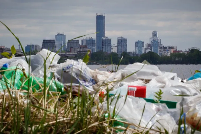 Малый Конный и Большой Конный полуострова (Уральская Куба), побережье Верх-Исетского пруда.  Екатеринбург