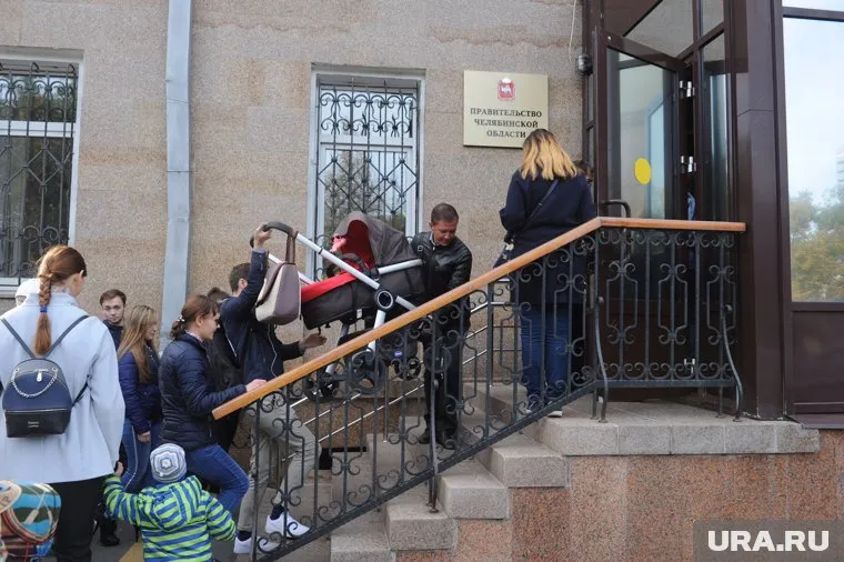 Дольщики пришли на прием в «расширенном составе»