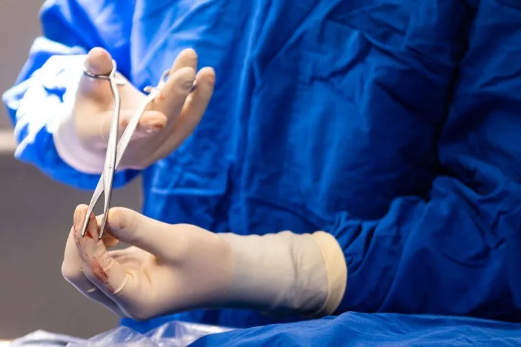 Нейрохирургическая операция по восстановлению периферических нервов руки в Городской клинической больнице № 40. Екатеринбург