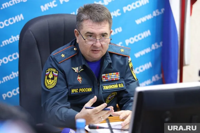 Юрий Землянский рассказал, как сотрудники МЧС защитили от огня более 10 населенных пунктов