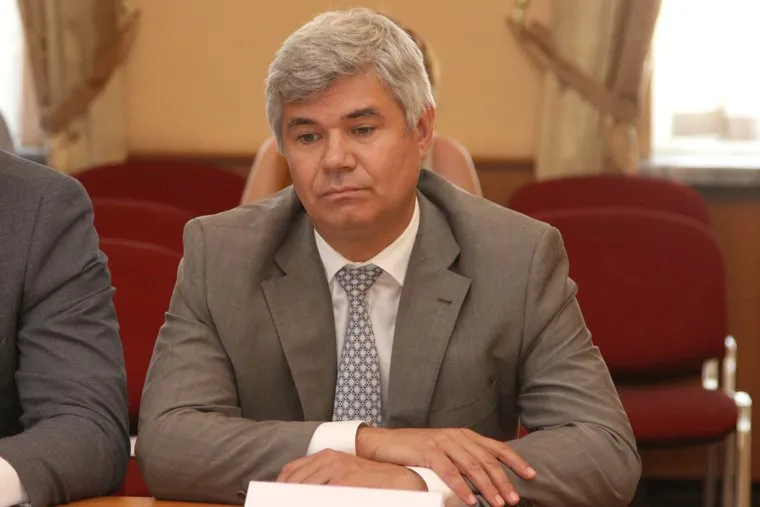 Окружная избирательная комиссия, регистрация кандидатов в депутаты  Курган, шиловских игорь