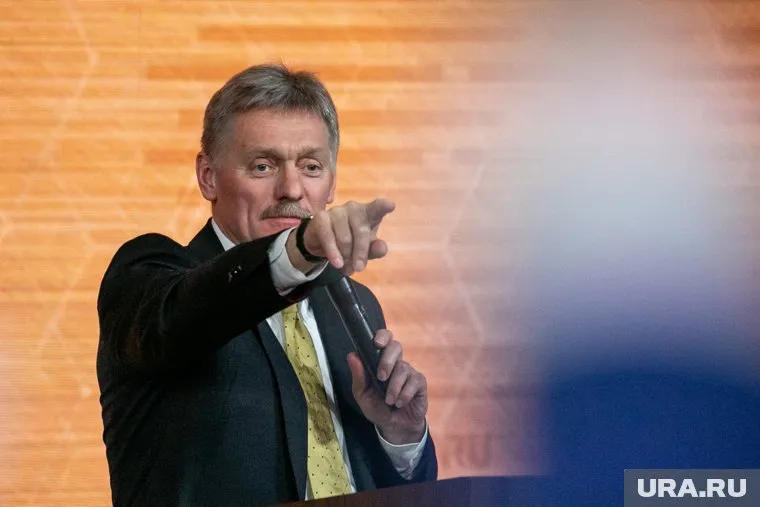 Запад «окрыляет Украину на безумные действия», считает Дмитрий Песков