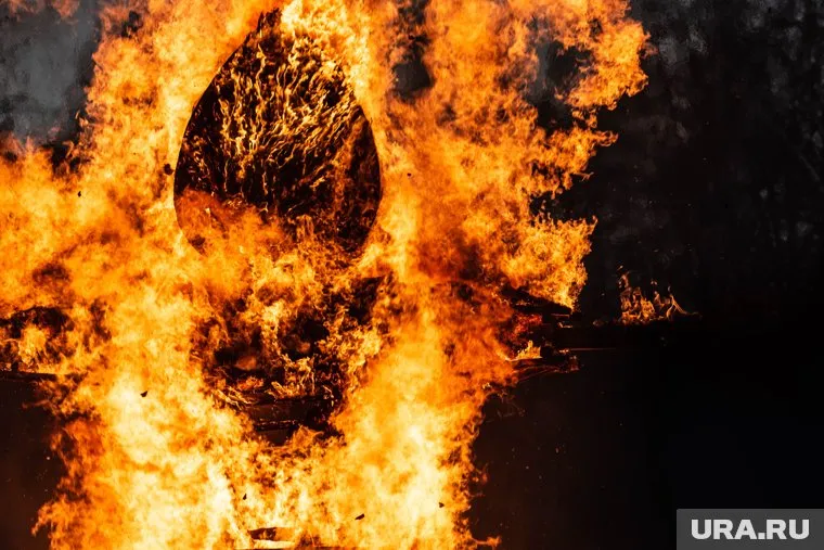 Мужчину госпитализировали в городскую больницу с тремя процентами ожогов (архивное фото)