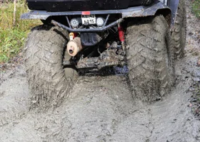 Под Нижним Тагилом женщина погибла при опрокидывании квадроцикла