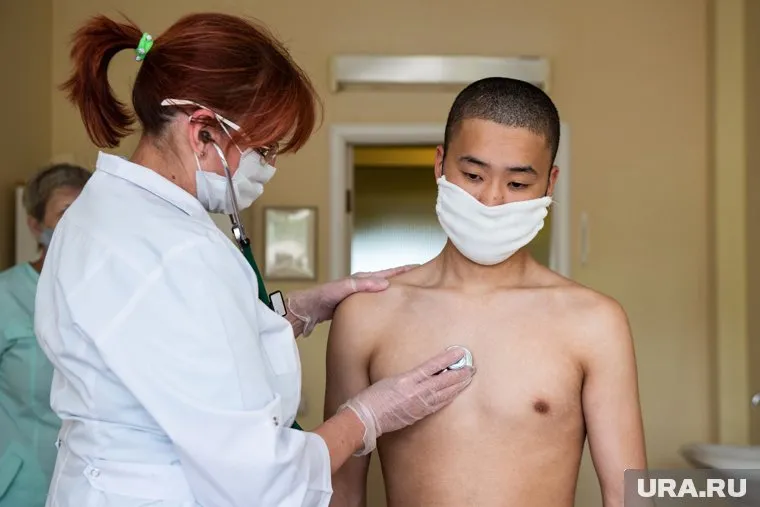 Мужчины будут проходить полную врачебную комиссию, сказал Алексей Водовозов