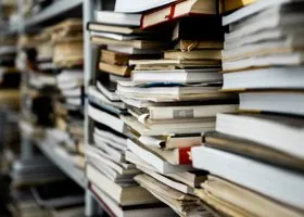 WP: на Украине начали перерабатывать русскую литературу в туалетную бумагу