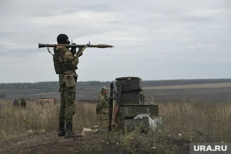На полигоне в Елани мобилизованных обучают стрельбе из гранатометов и метанию гранат (архивное фото)