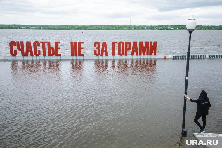 Уровень воды в Каме поднялся после того, как на ГЭС были открыты все затворы