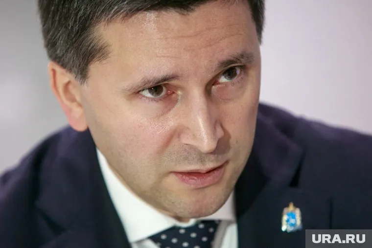 Дмитрий Кобылкин начал «войну» с челябинскими выбросами