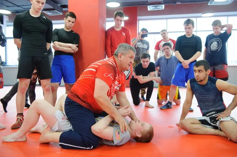 Мастер-класс от заслуженного тренера России Абдулманапа Нурмагомедова в Академии единоборств РМК. Екатеринбург, борьба, прием, тренировка, нурмагомедов абдулманап