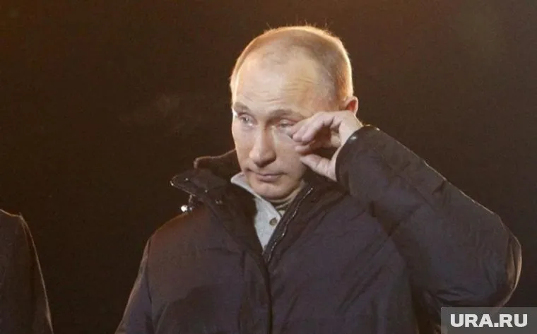 Знаменитые кадры возвращения Владимира Путина в президенты: победителя выборов 2012 года встречает Поклонная площадь, заполненная его сторонниками