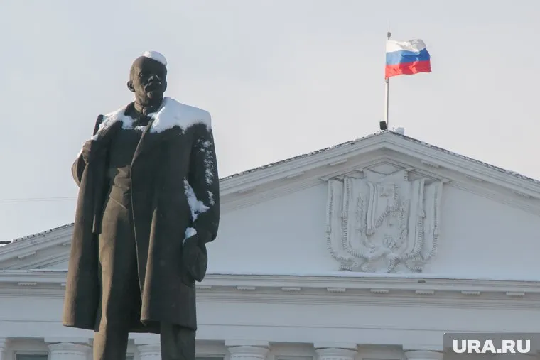 Сравнивать Ленина с Гитлером можно