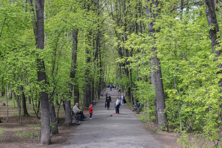 Пресс-тур по городским паркам, номинированным на голосование по благоустройству на 2023 год в рамках федеральной программы "Формирование комфортной городской среды". Екатеринбург