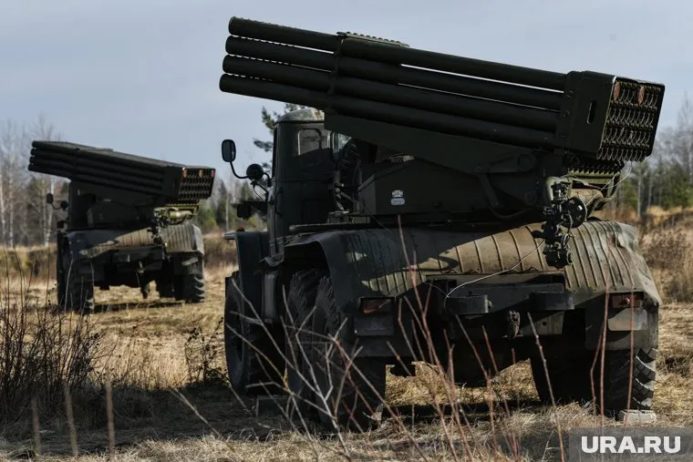 Беларусь отправила боевую технику России, сообщает Минобороны республики