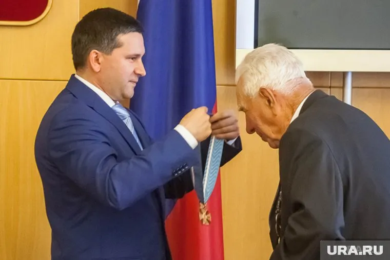 Дмитрий Кобылкин будет награждать особо отличившихся знаком «Достояние Ямала»