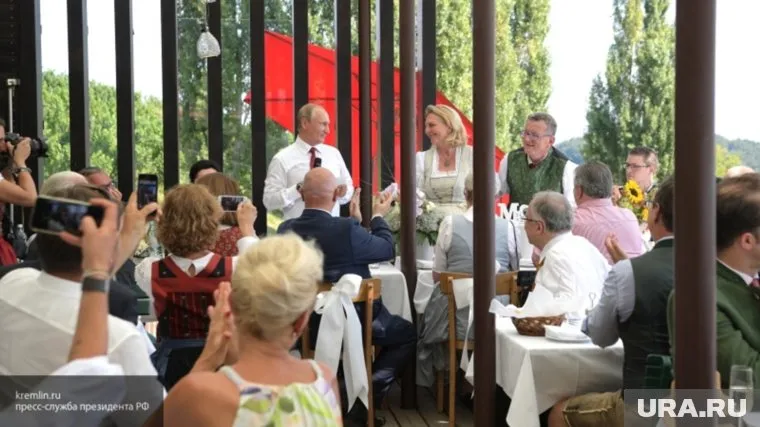 Тост получился кратким, но душевным