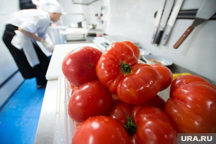 Ежедневное употребление помидоров способно замедлить процессы старения