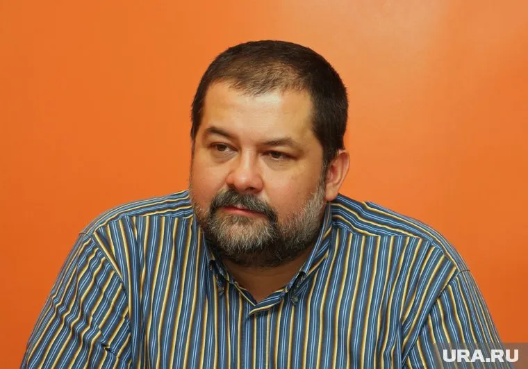 Известный российский писатель-фантаст считает, что администраторы сайта могут заносить в списки "невъездных" кого угодно