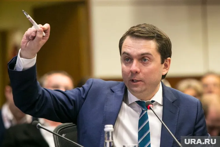 За свою карьеру Чибис успел поработать во многих государственных структурах