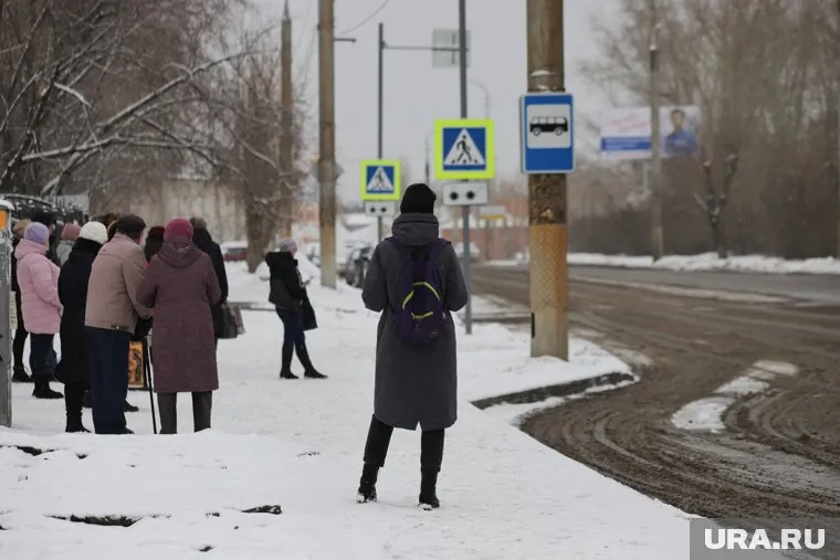Остановочного комплекса нет возле второй горбольницы