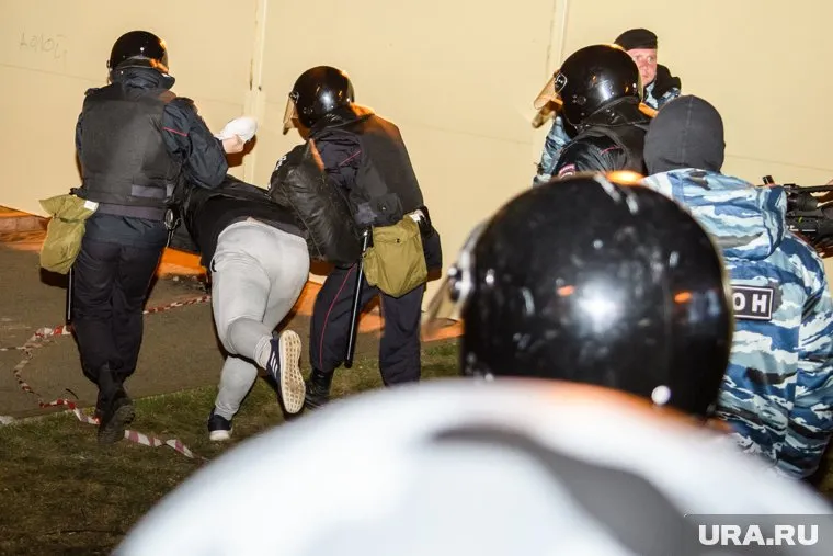 Силовики пресекли разгоравшуюся драку (фото из архива)