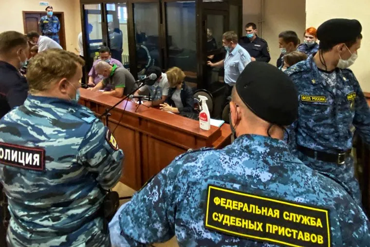 Оглашение приговора банде подъельников Романова. Курган