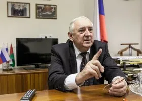 Уральский сенатор сделал заявление об объединении «тюменской матрешки»