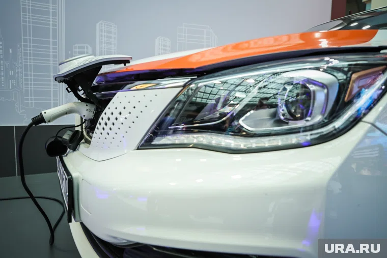 Электромобили с пробегом потеряли в стоимости почти 12% за год