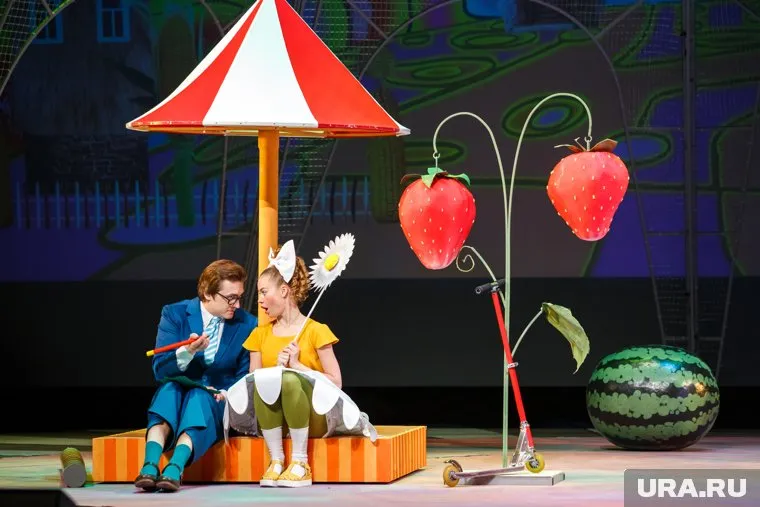 Предпоказ спектакля «Незнайка на Луне» в ТЮЗе. Екатеринбург