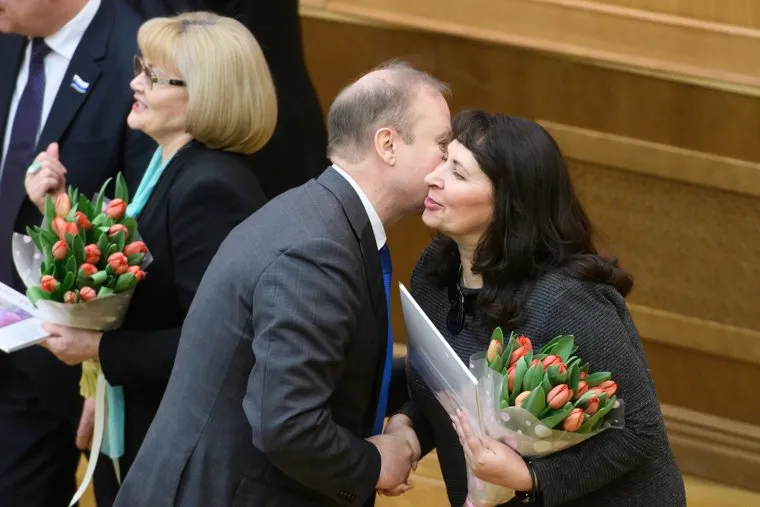 Внеочередное заседание законодательного собрания Свердловской области. Екатеринбург