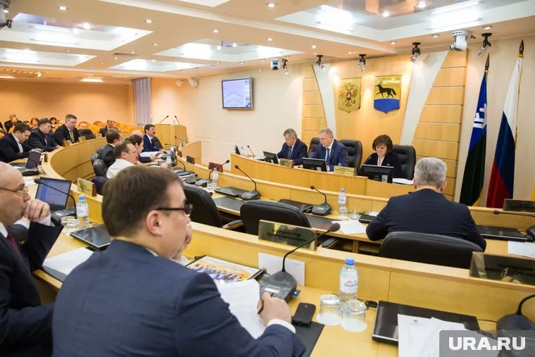 Кандидатам в мэры еще предстоит пройти фильтр комиссии