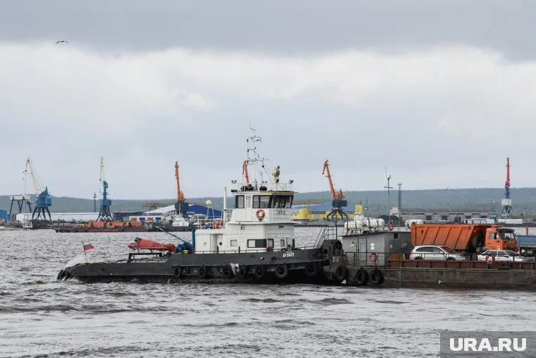 Погода вновь вносит коррективы в работу главной переправы округа