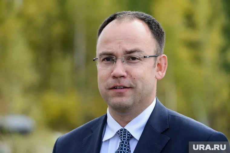 Олега Буданова (на фото) до конца когда сменит топ-менеджер «Карабашмеди» Станислав Афанасенко