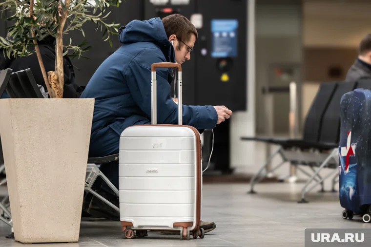 Пассажирам придется ждет больше 6 часов вылета своего рейса в Пхукет