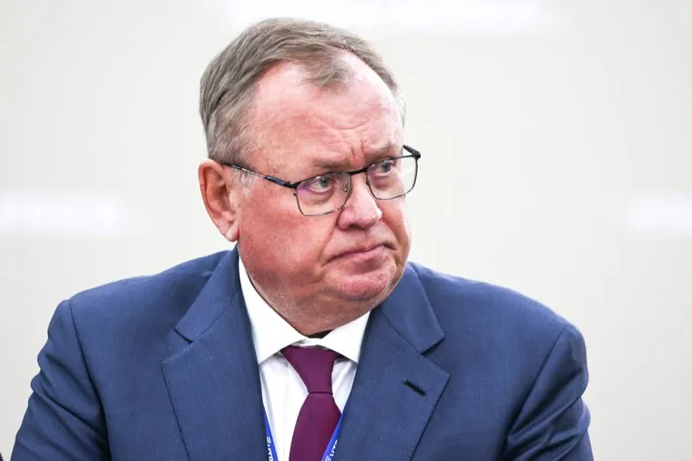 Двусторонние встречи президента России Владимира Путина с президентом Мозамбика Филипе Ньюси. Санкт-Петербург