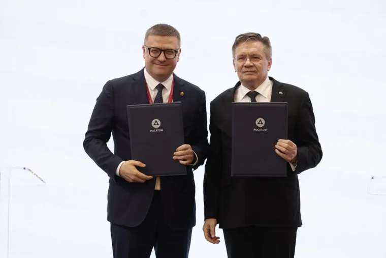 Алексей Текслер (слева) и Алексей Лихачев подписали соглашение