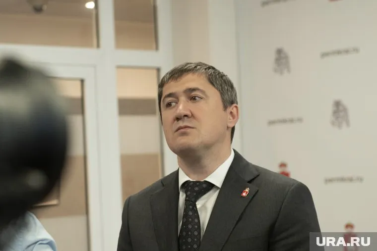 Махонин поручил министру съездить в Тюмень
