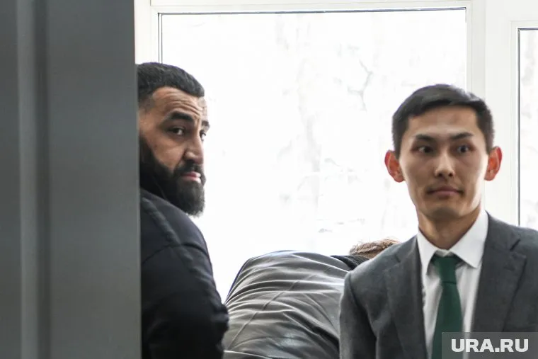 Рази Халилов (на фото) и его товарищ Гусейн находятся под стражей