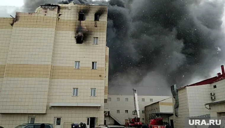 Расследование по делу о пожаре в «Зимней вишне» продолжается до сих пор