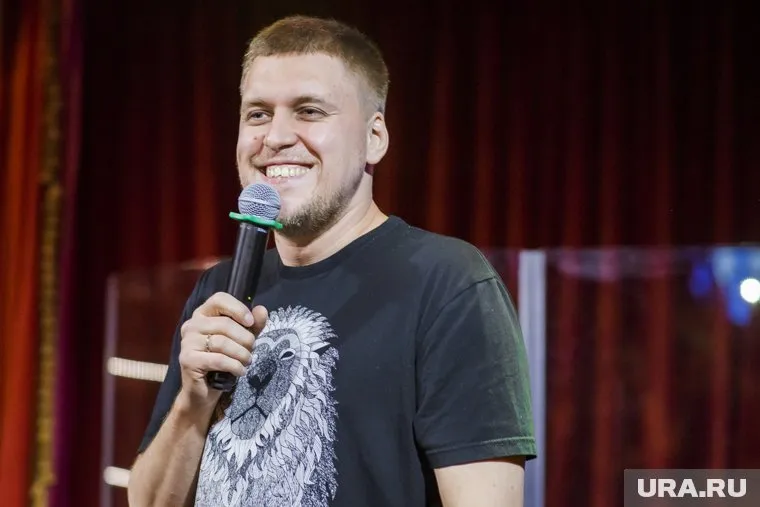 Комик Незлобин отказался переезжать в Канаду из-за влюбленности в юношестве