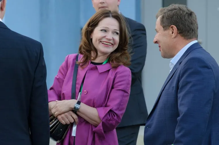 Подписании соглашения между компанией Т-Плюс и властями Свердловской области о создании в Академическом районе Екатеринбурга медкластера, мелехин сергей, овчинникова ира