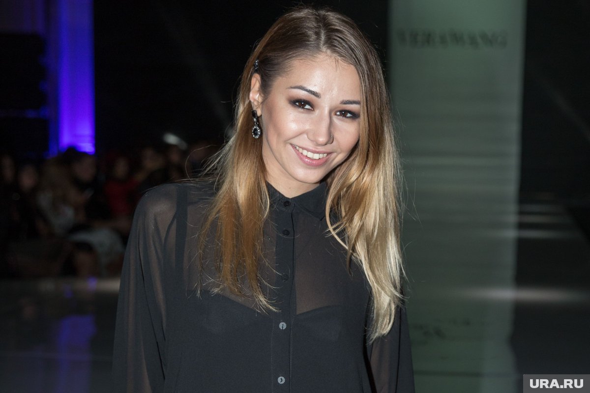 Жалаңаш әйелдердің иллюстрациялары