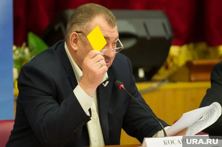 Силовики показали Николаю Косареву третью подряд "желтую карточку"