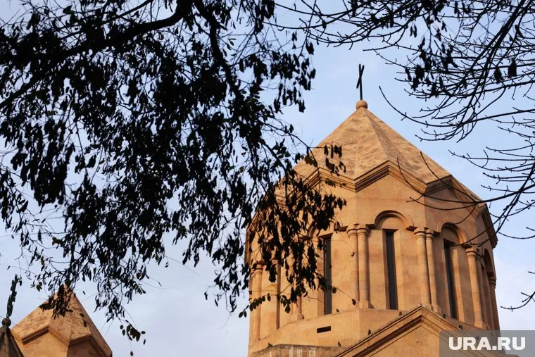 Акции протеста дошли и до Еревана