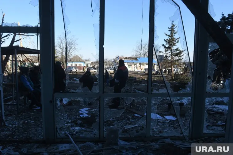 Издание не сообщает точное число погибших, но отмечает, что 25 ноября поток жертв «казался нескончаемым»