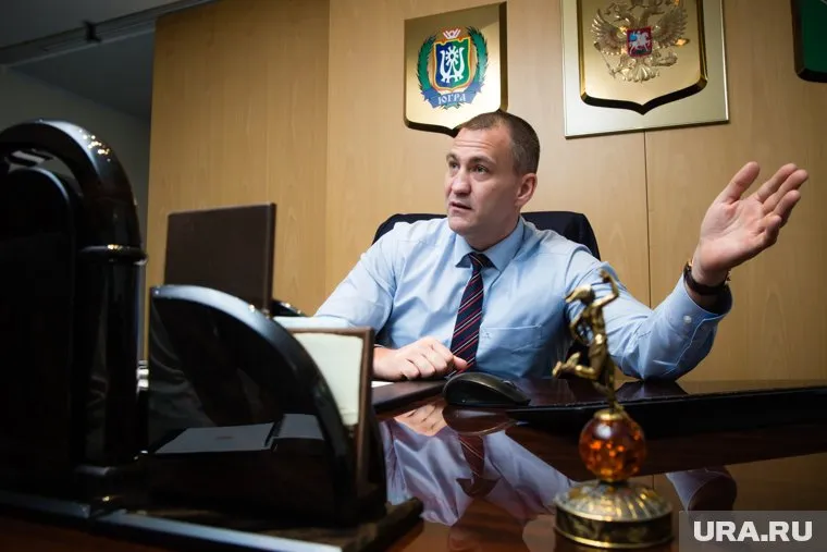 В администрации Сургутского района это уже далеко не первый случай увольнения чиновницы из пиар-блока