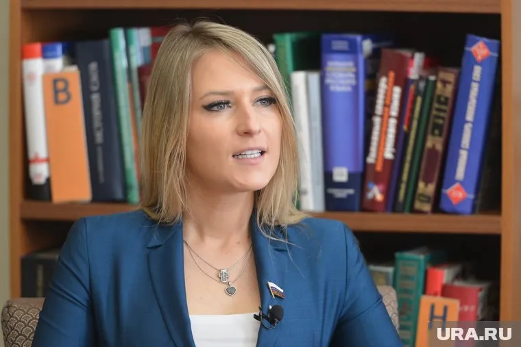 Яна Лантратова предложила использовать студентов вместо учителей на экзаменах