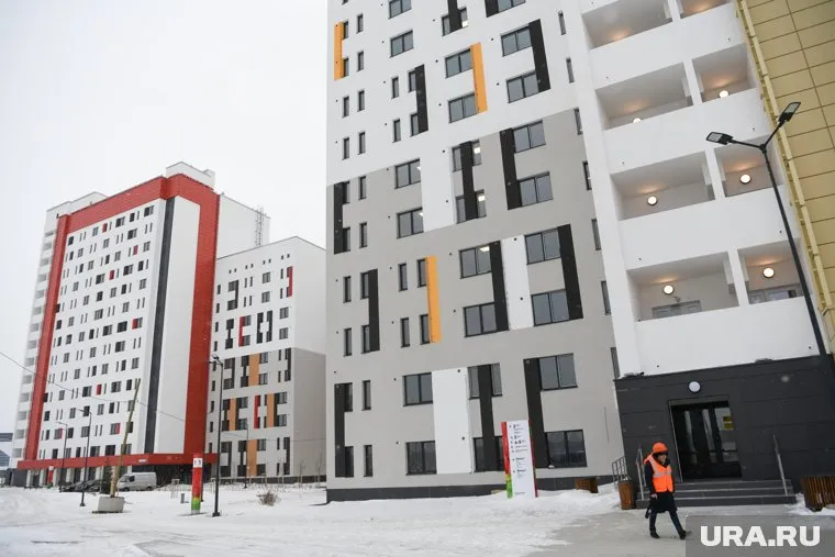 Новые корпуса осмотрел свердловский губернатор Евгений Куйвашев