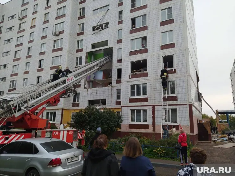 Возгорания на месте взрыва газа нет, сообщили в МЧС